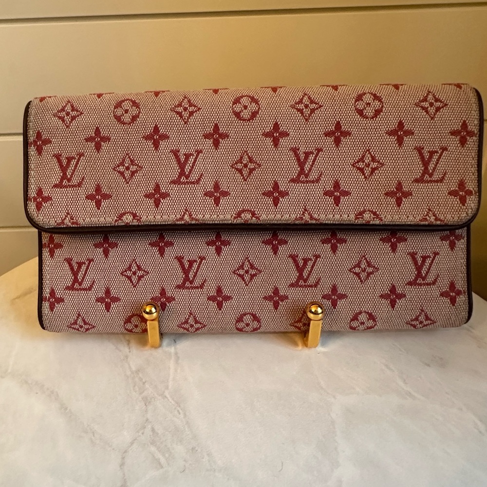 Louis Vuitton Mini Lin International Wallet